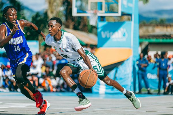 Quelles techniques pour améliorer le contrôle de la balle en basketball ?